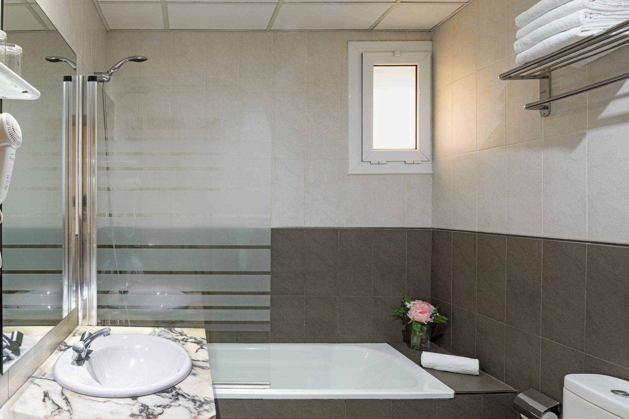 Catalunya Hotel Барселона Екстериор снимка